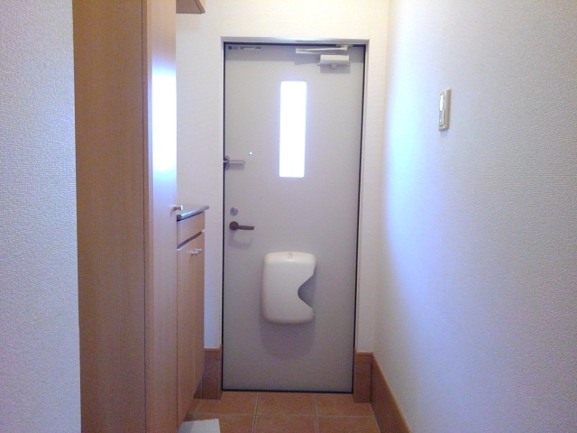 リリー　ベル 玄関