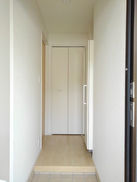 カメリア湘南台 玄関