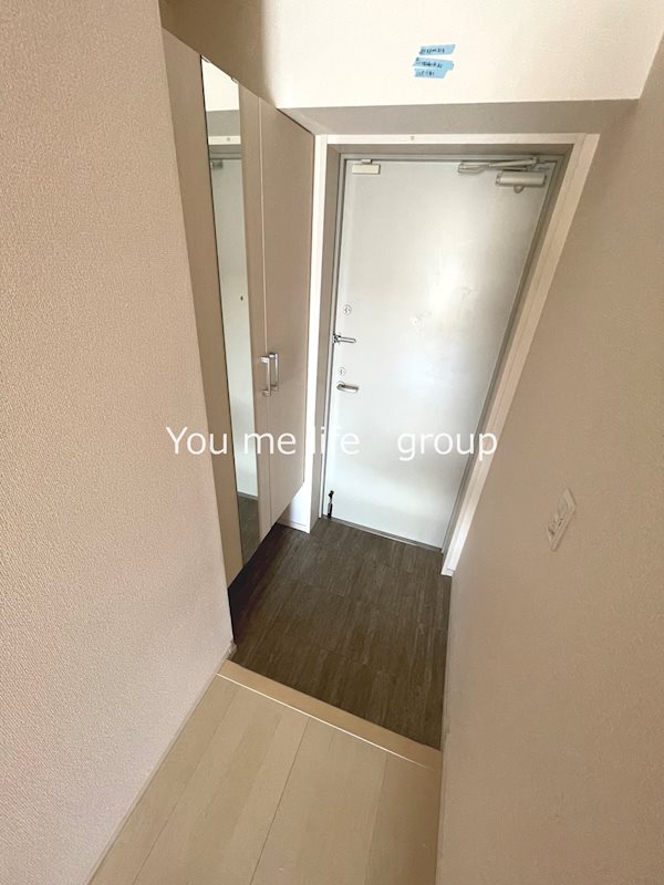 エレガントヴィラ 玄関