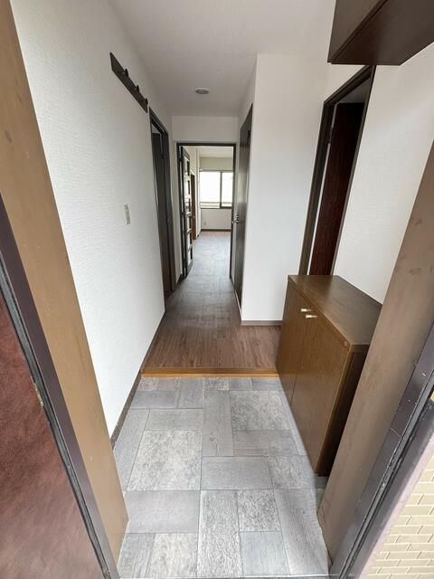 グランドール影取 玄関