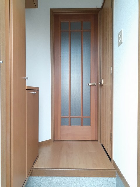 プラムハウス 玄関
