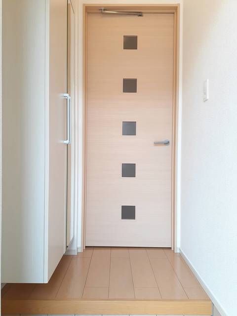 サニー八向 玄関