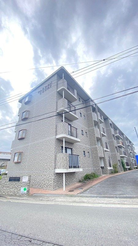 ガーデンコート  401号室 外観