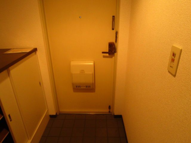 ヴェルドミール壱番館 玄関