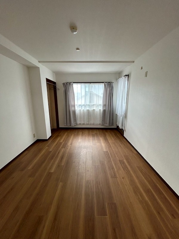 ホワイトレジデンス山口 リビング