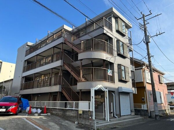 クロノス平塚西 102号室 外観