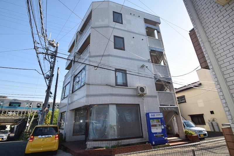 ｂʼＣＡＳＡ鶴巻温泉Ⅱｒｅ−ｂｏｒｎ 303号室 外観