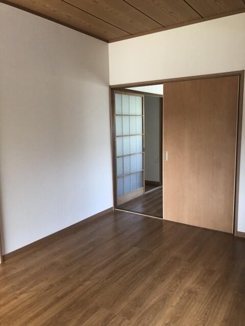 海野貸家 ベッドルーム