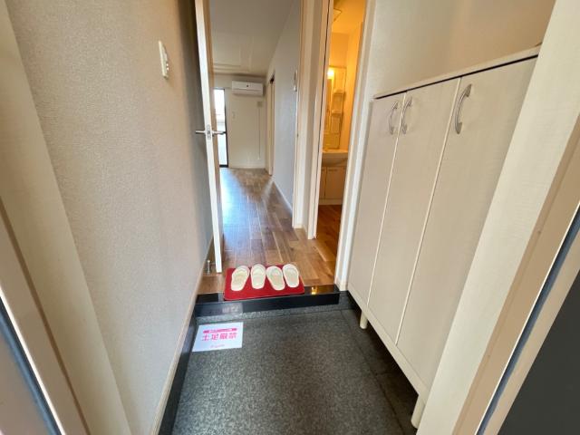 セレーヌ泉 玄関