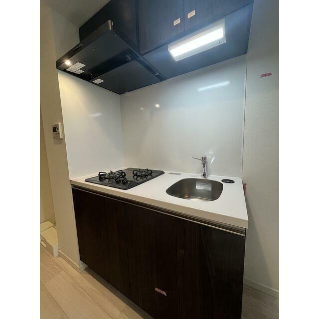 ＬＩＭＥ　ＲＥＳＩＤＥＮＣＥ　ＨＩＲＡＴＳＵＫＡ　ＷＥＳＴ キッチン
