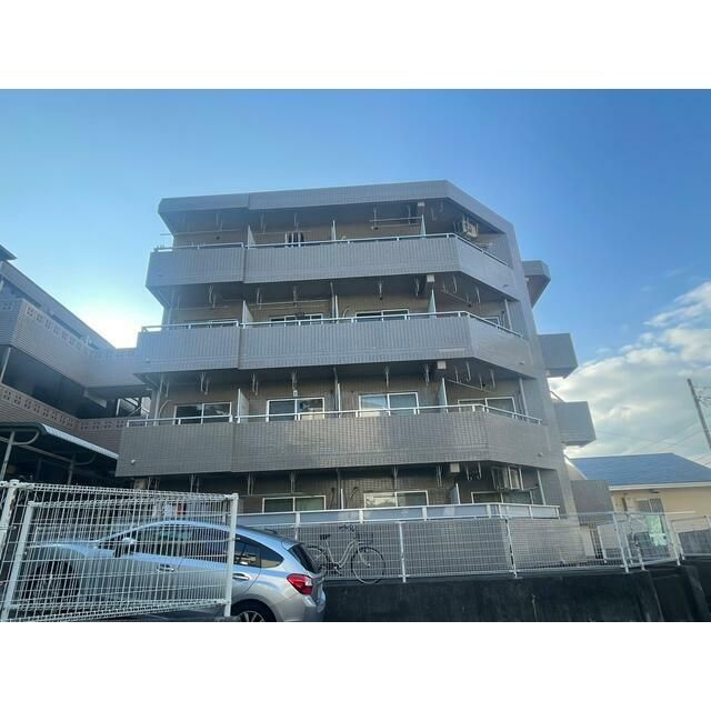 アゼリア東戸塚 403号室 外観