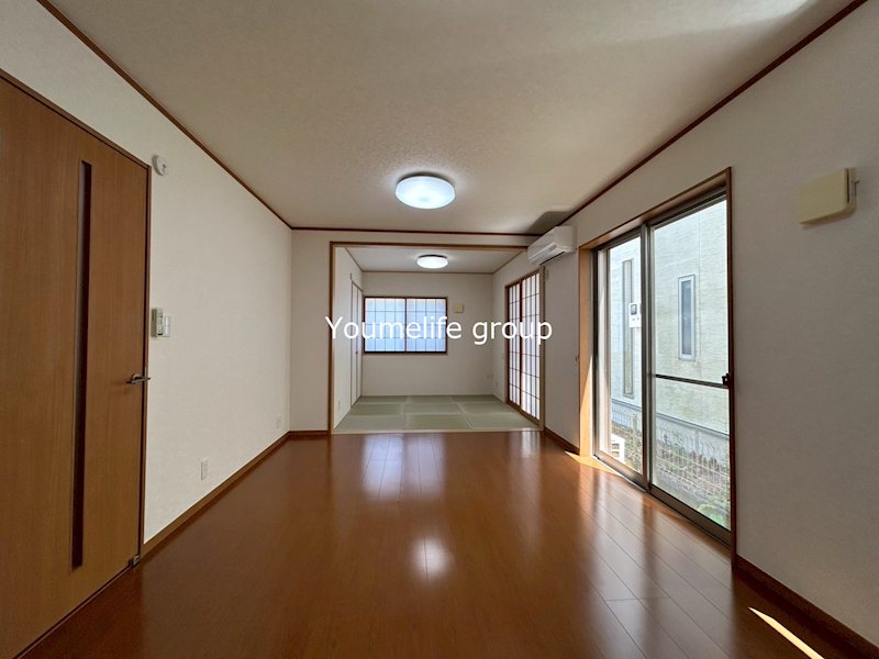 上荻野貸戸建て リビング