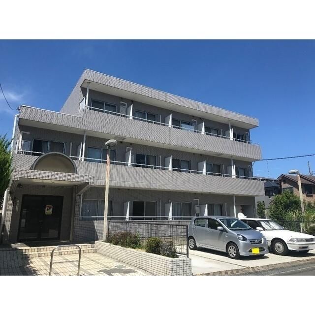 リュミエ本厚木 220号室 外観