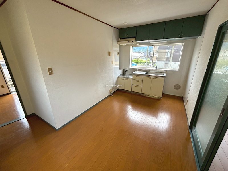 ワイワイスクエア リビング