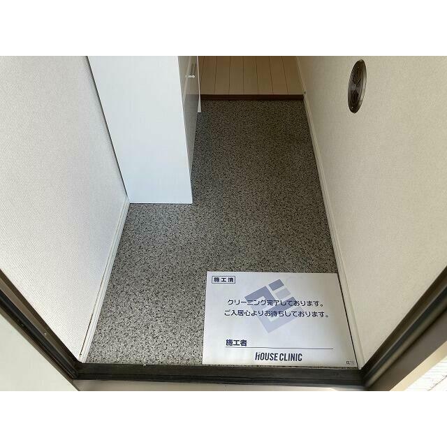 シェモア伊勢原 玄関