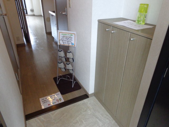 グランティグレ 玄関