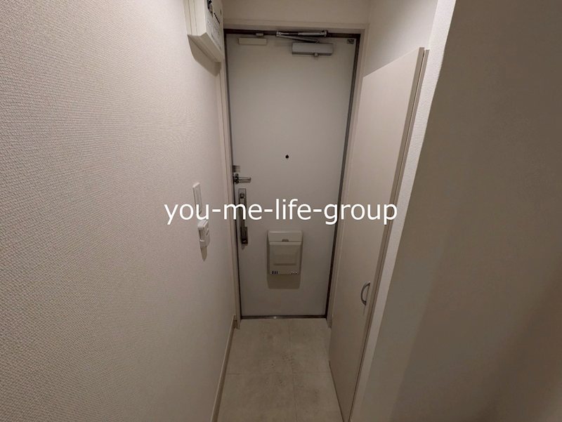 リブリ・アジール・リラ 玄関