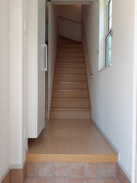 ラブリーメゾン鎌倉 玄関