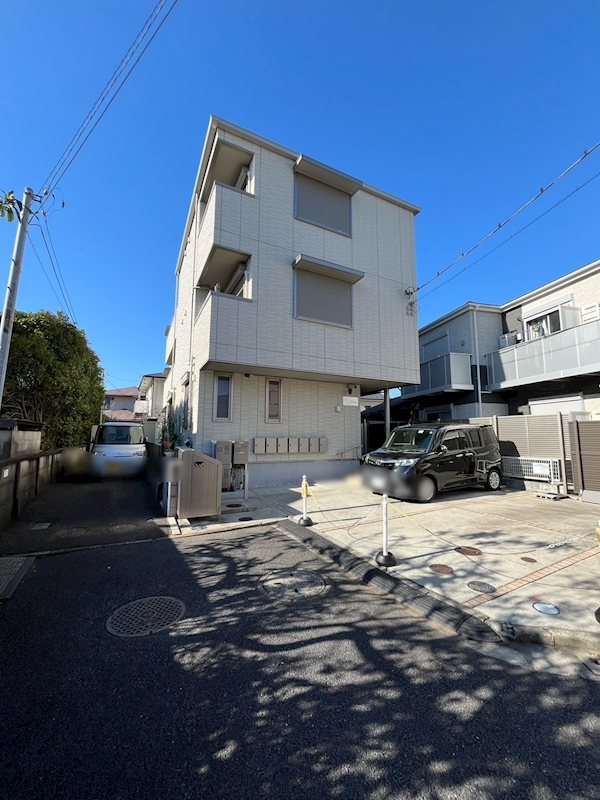 ララ・メゾン 303号室 外観