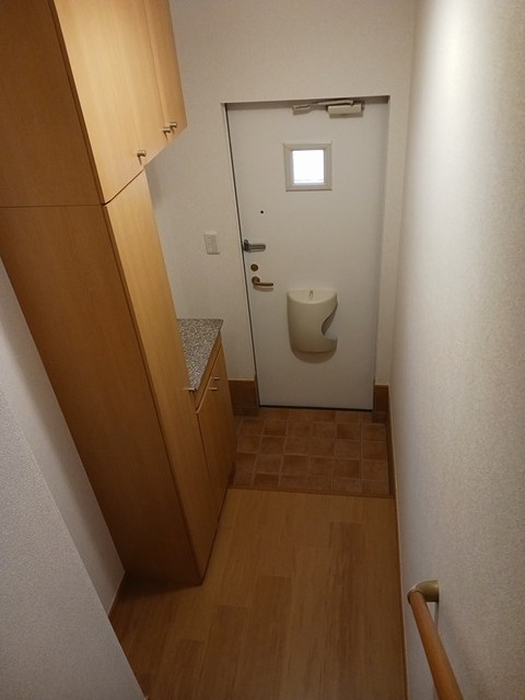 シャン・モルティ 玄関