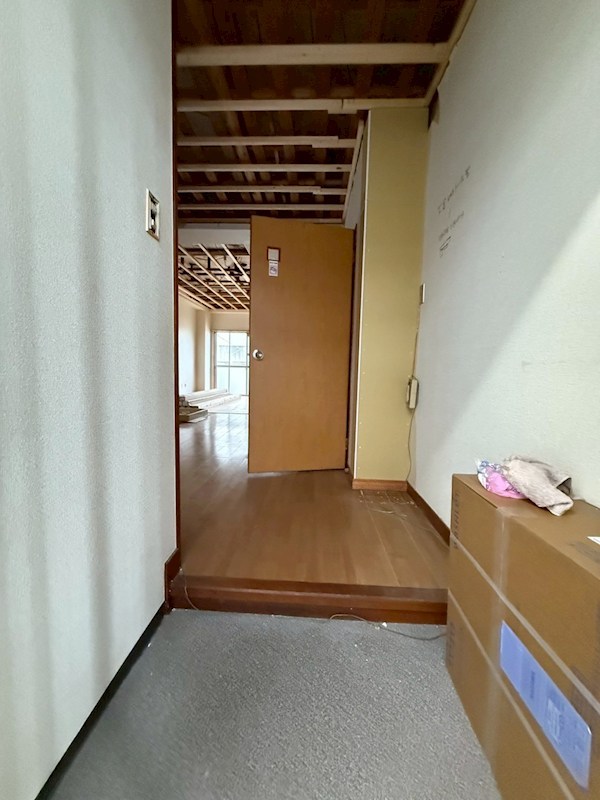 青木ビル 玄関