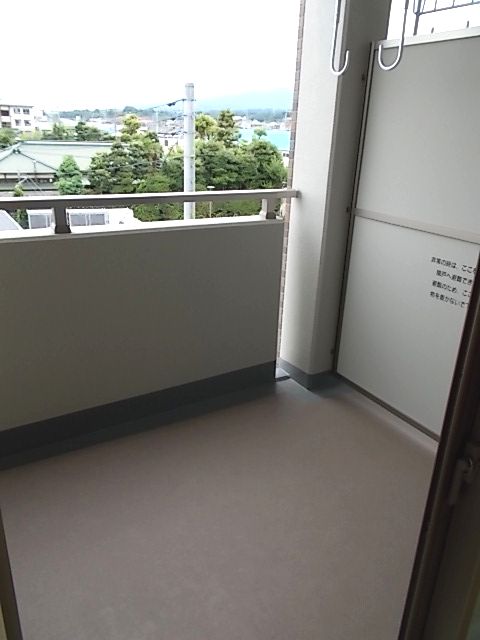 エクレセンス新富 ベランダ
