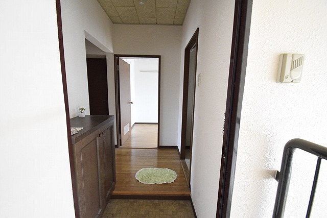 エトワール薬師台 玄関