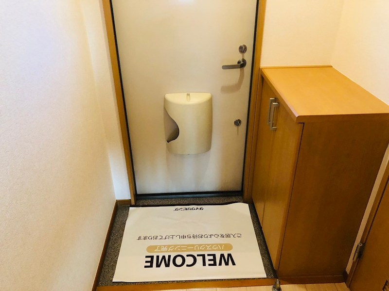 リヴィエール　Ｂ 玄関