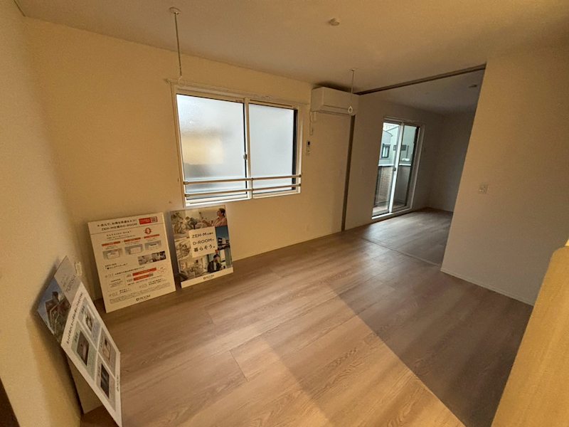 Same sky リビング