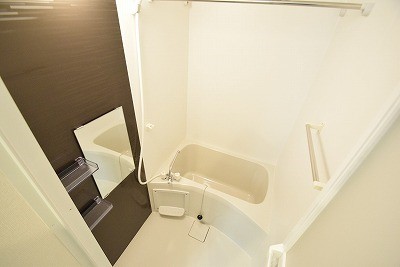 メーヴェ伊勢原 風呂画像