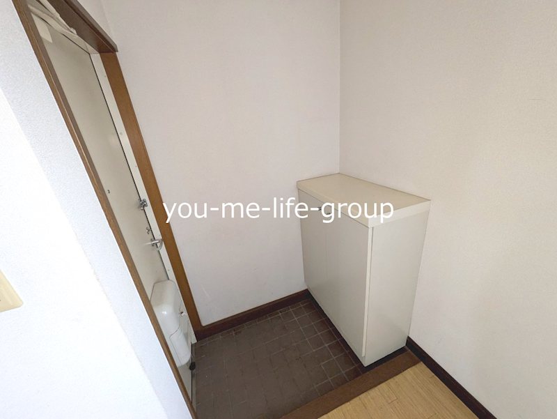 パインビレッジ 玄関