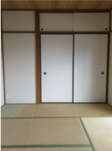 第三メゾン六会 ベッドルーム