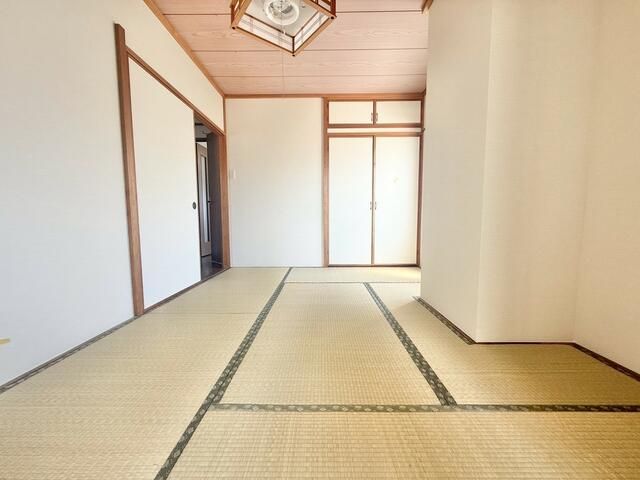 パリービル ベッドルーム
