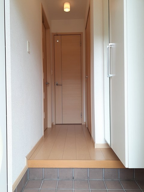 ガーデンハウスＭ 玄関