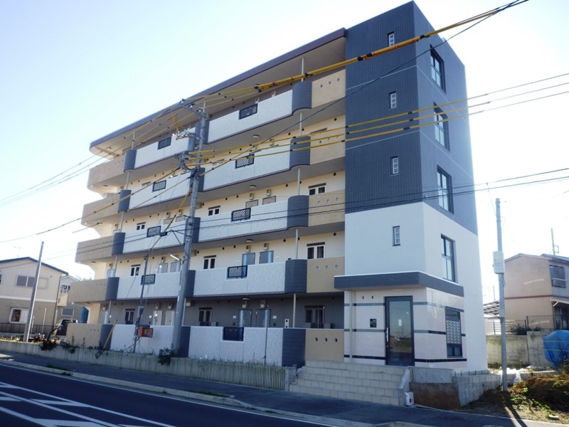 プレイズレイ 404号室 外観