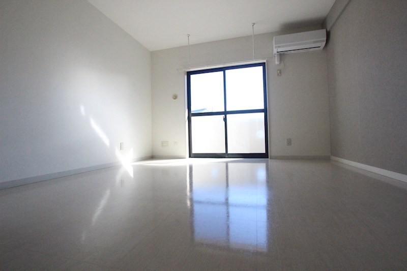 プレイズレイ リビング