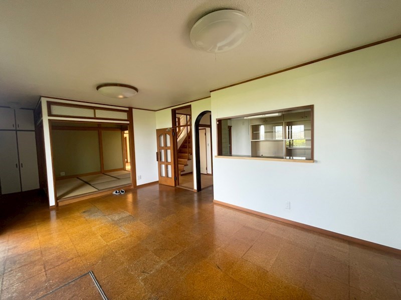 平沢戸建 リビング