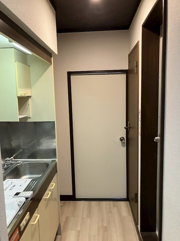 メゾン相模野 玄関