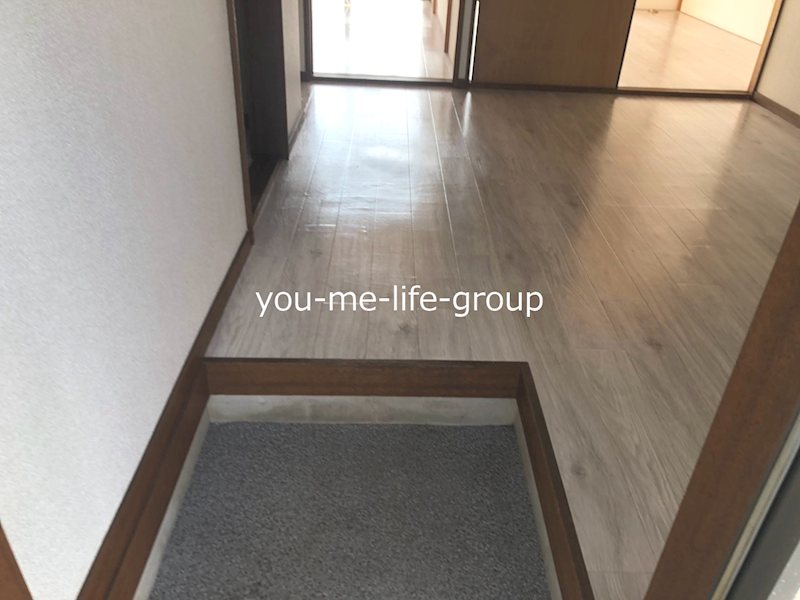 平沢ハイツ 玄関