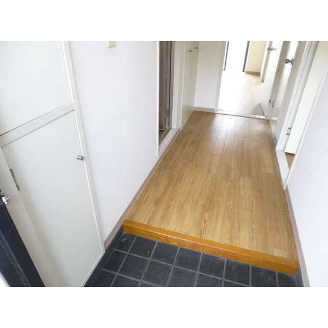 ワコーレエレガンス秦野 玄関