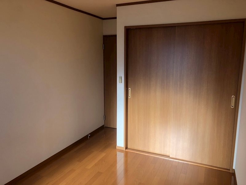 ガイア春日町 ベッドルーム