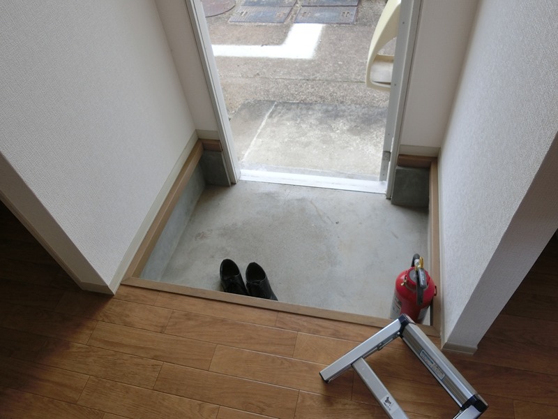 ウィングヴィラ  玄関