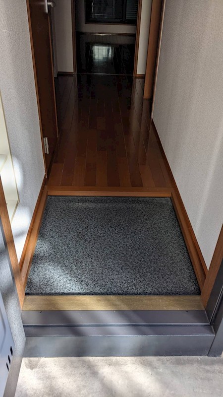 ツリーベル館 玄関