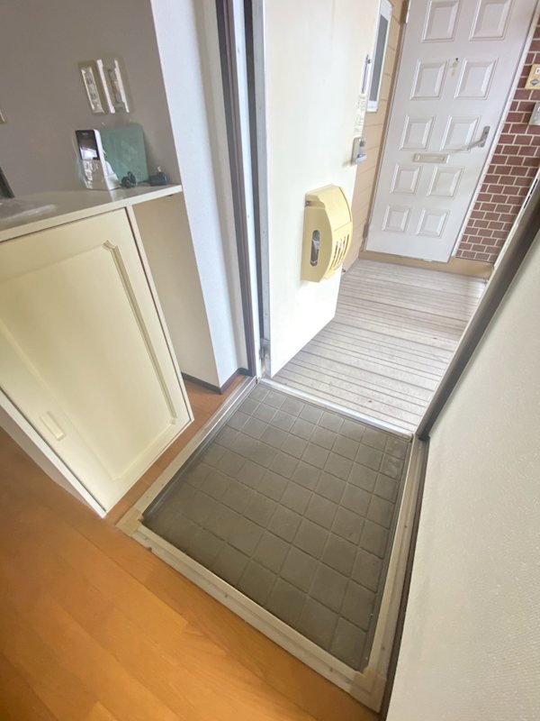 グリーンフィールドA 玄関