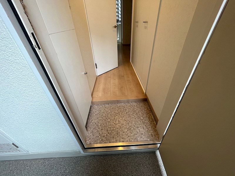 ラ・ホーヤ藤沢 玄関