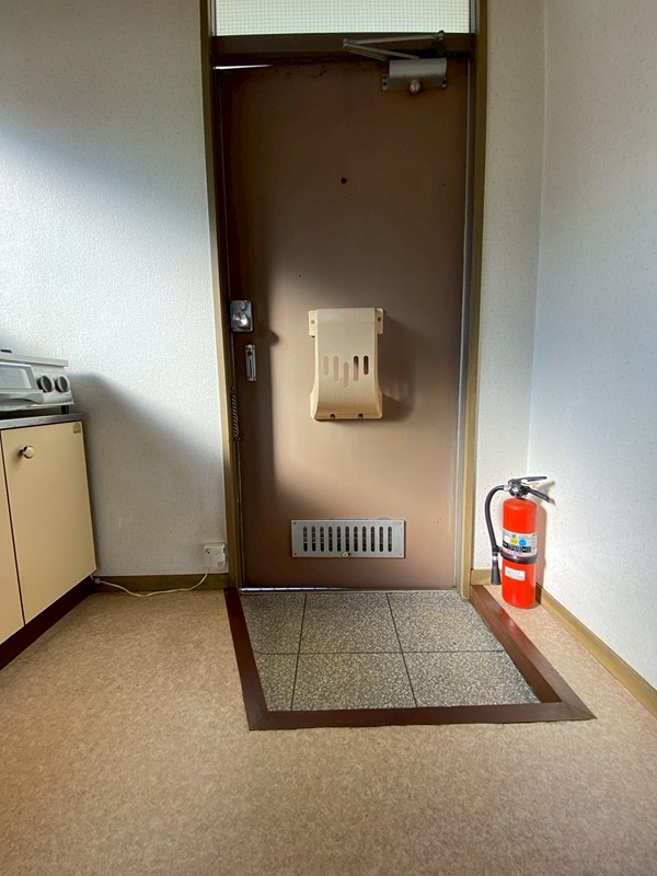 サニーハイツ 玄関