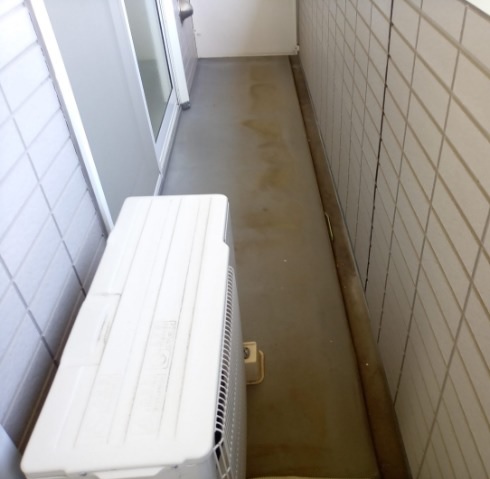 レオパレスＩＺＵＭＩ　Ⅰ ベランダ