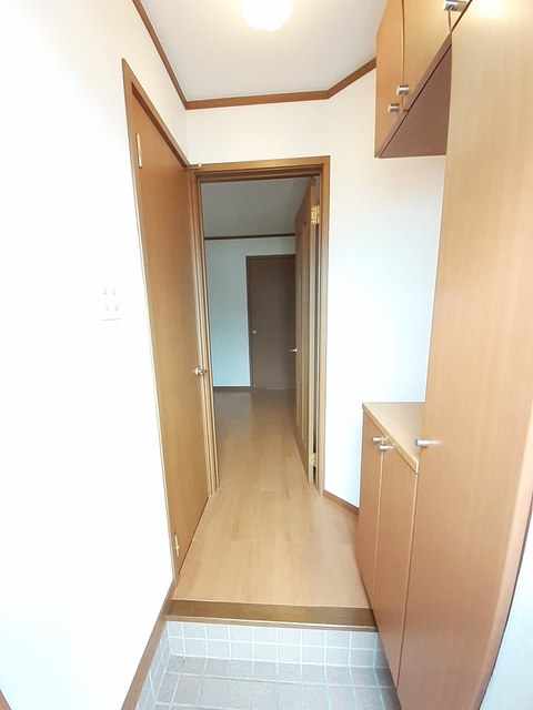 サン　ヴィレッジ 玄関