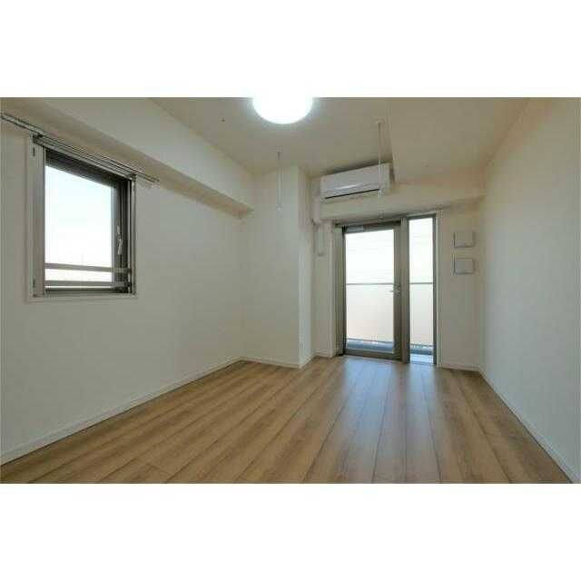小田急伊勢原駅前マンション リビング