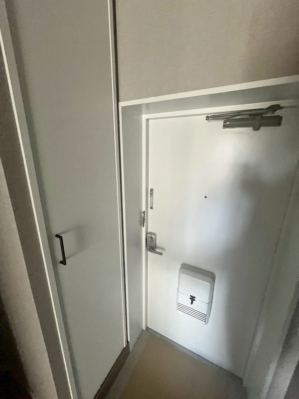 HPSビル 玄関